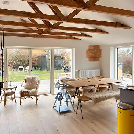 度假居 Architect Designed Holiday Near Dyngby Beach *